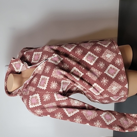 Eddie Bauer Fleece - Pullover - Quest clay color, light pink, and white - Picture 8 of 16